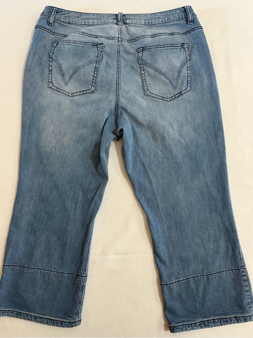 Venezia Wide Leg Cropped Jeans Size 18 Light Wash Denim Cuffed Capris - Picture 2 of 6
